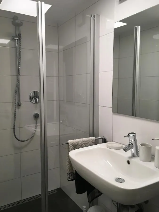 Gasthof Gästezimmer Familie Calvet Wasserburg am Bodensee